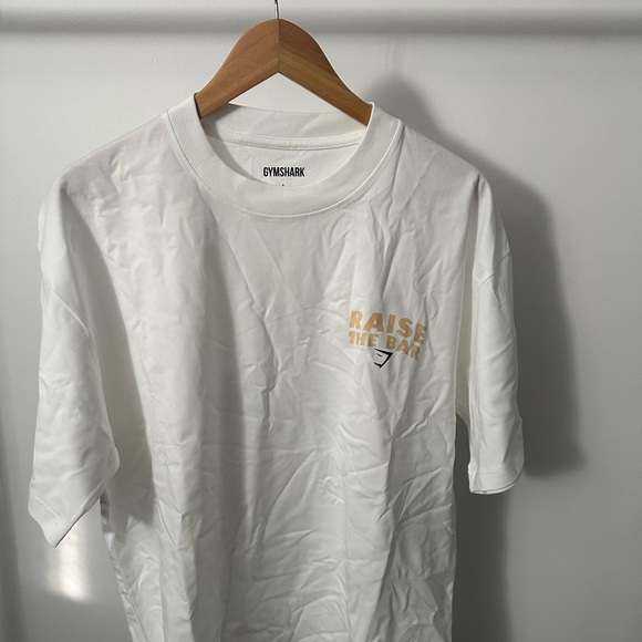 Gymshark White and Gold Graphic Tee - Picture 2 of 4